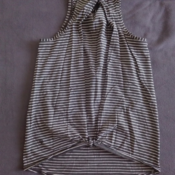 Striped lululemon split top - Picture 2 of 5